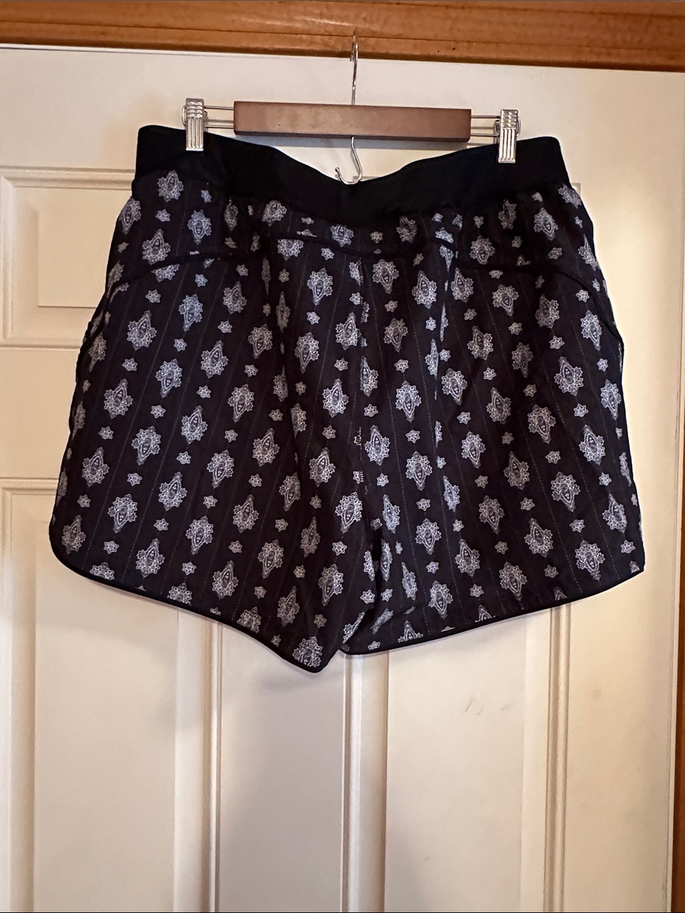 Lands' End Black Bathing Suit Shortswith White Medallion and built in liner